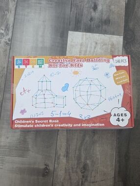New. Creative Fort Building Kit for Kids